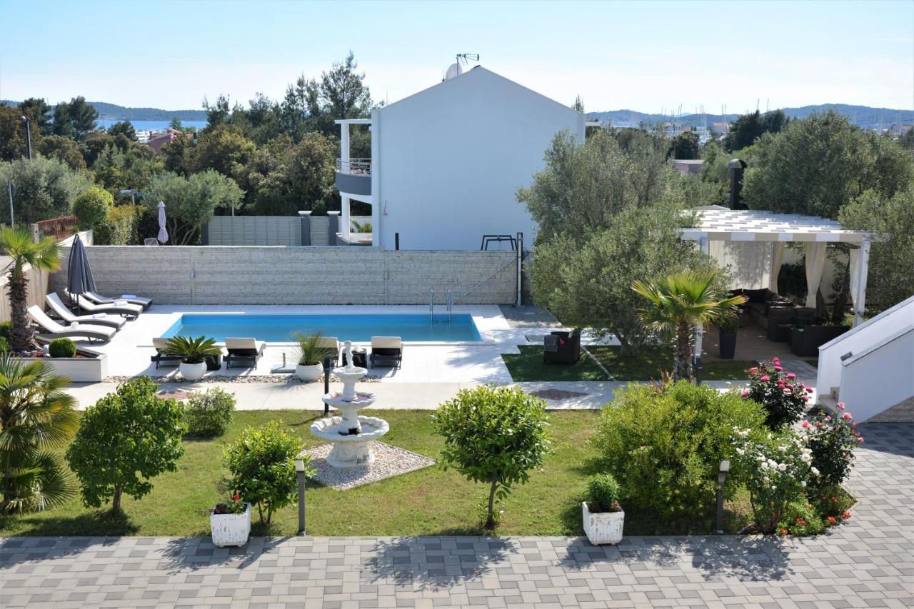 Apartmani Emili Sukošan Exteriör bild