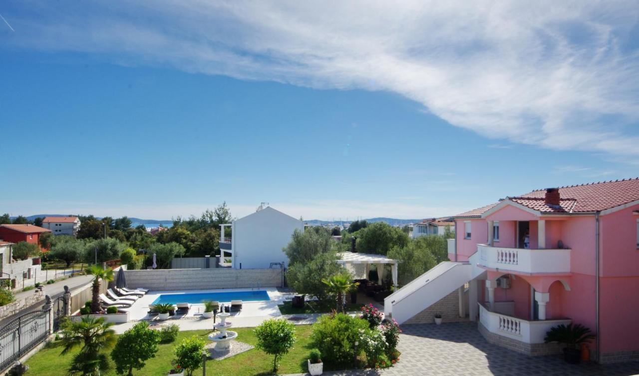 Apartmani Emili Sukošan Exteriör bild
