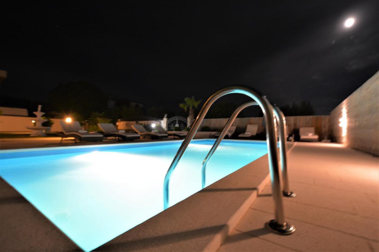 Apartmani Emili Sukošan Exteriör bild