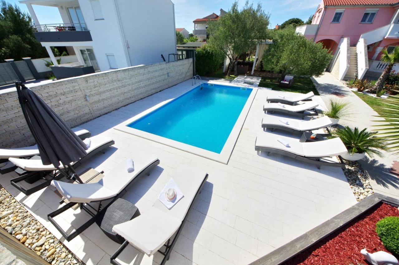 Apartmani Emili Sukošan Exteriör bild