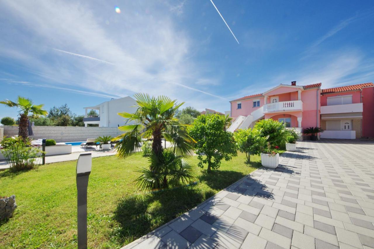 Apartmani Emili Sukošan Exteriör bild