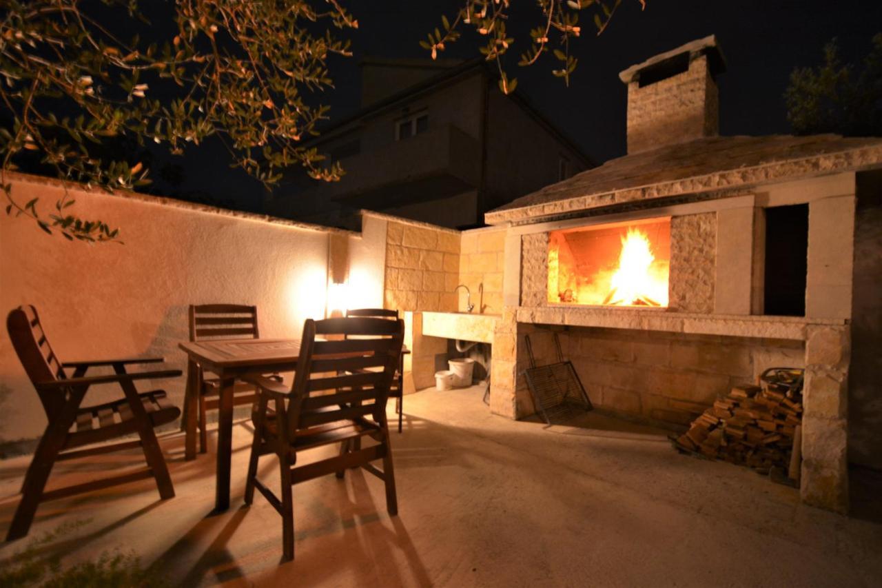 Apartmani Emili Sukošan Exteriör bild