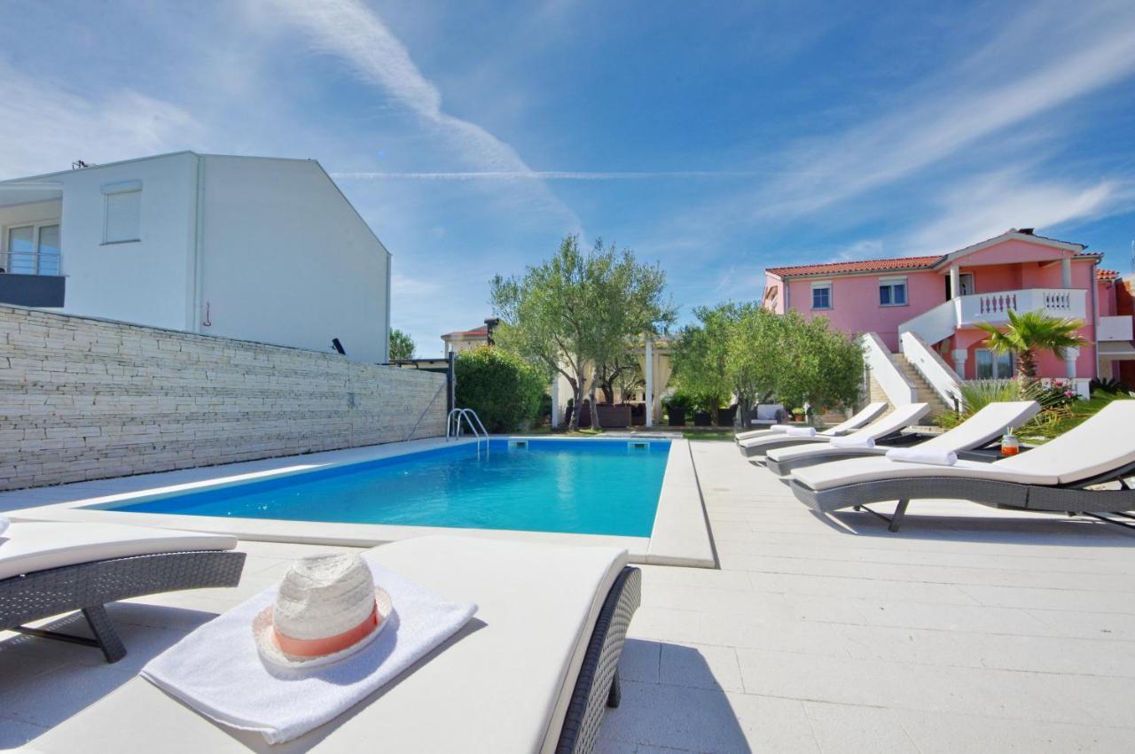 Apartmani Emili Sukošan Exteriör bild